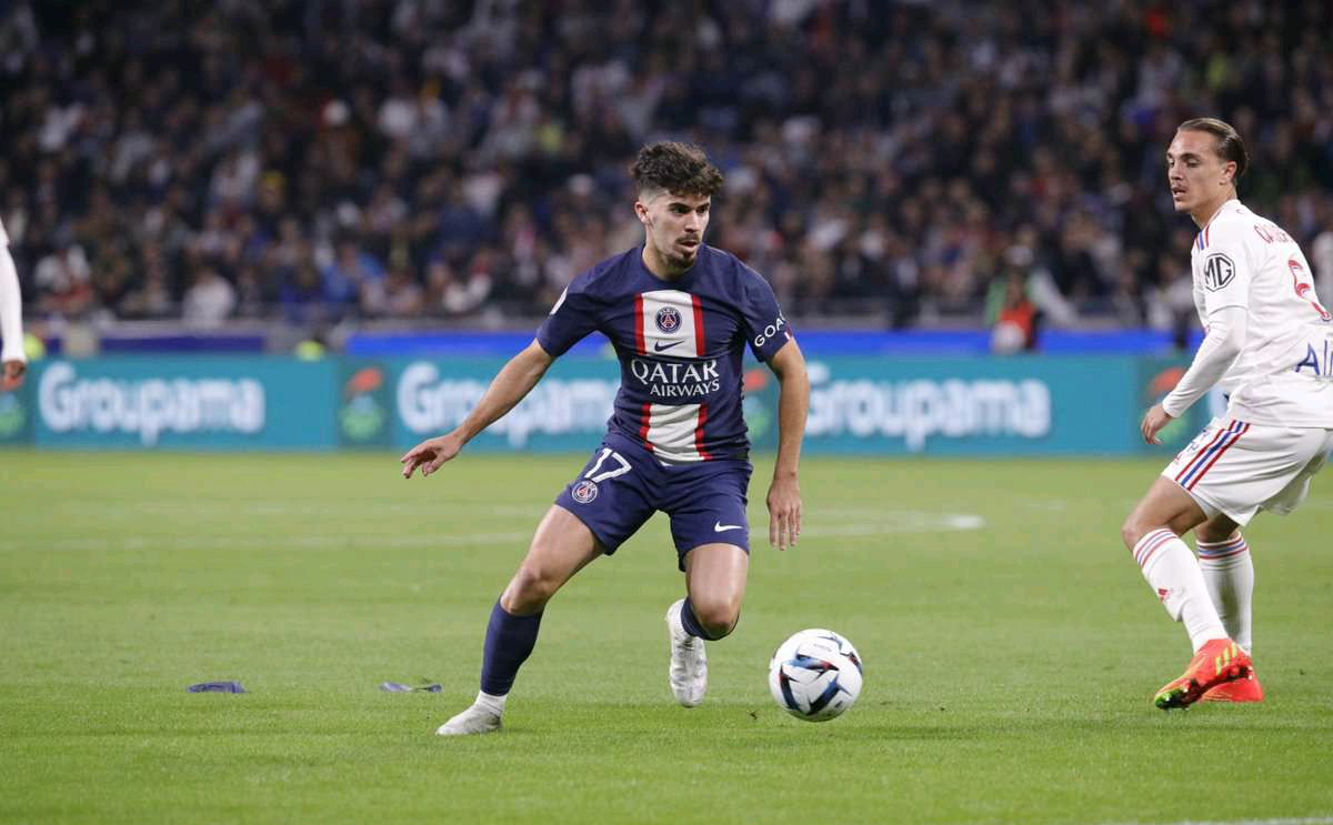 职业联赛的 职业联赛的