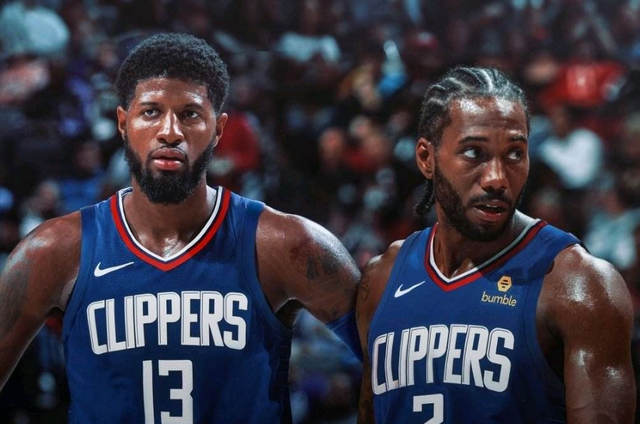 边后卫内收 边后卫内收